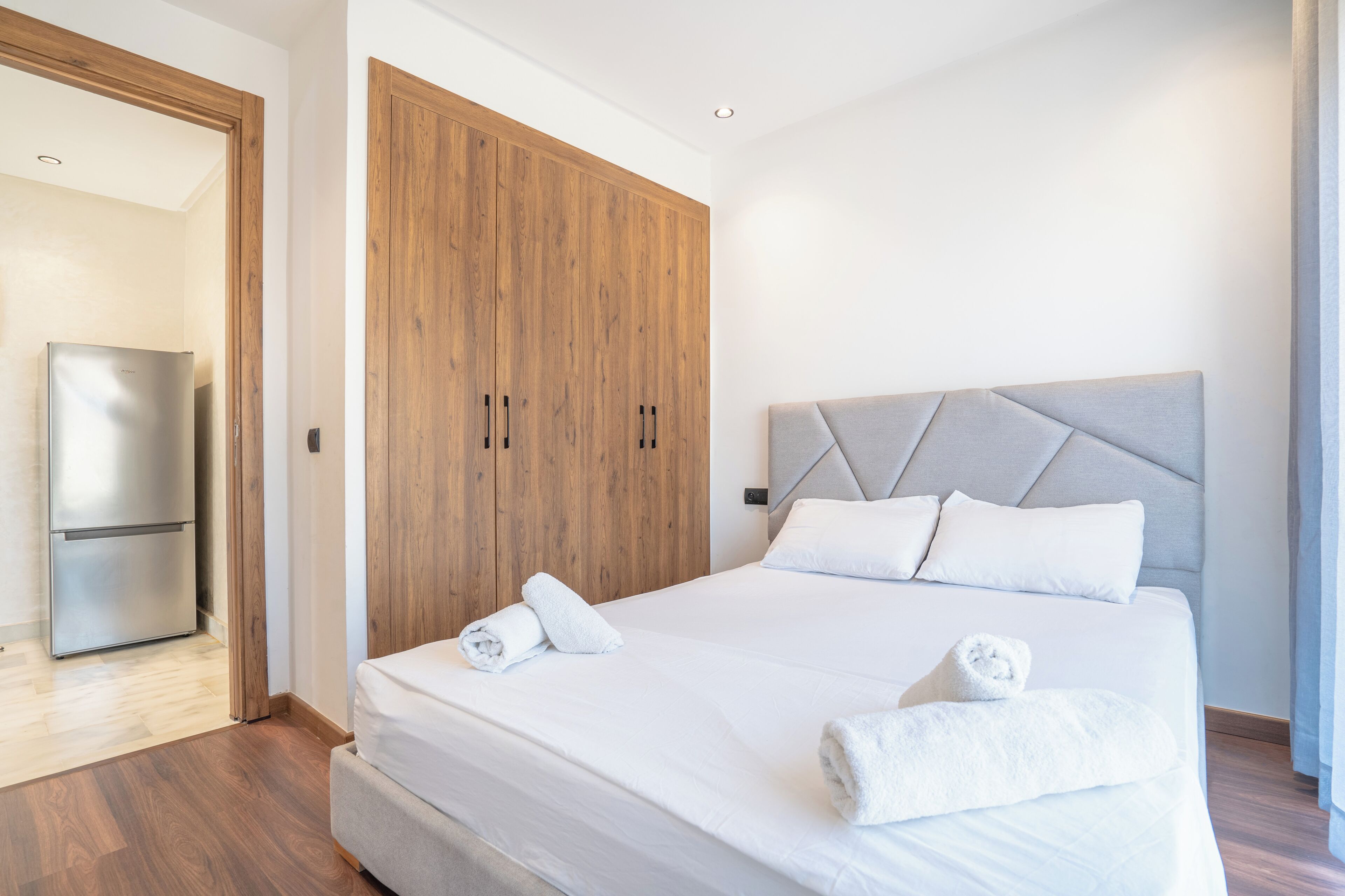 Fer et planche à repasser, Wi-Fi, draps fournis