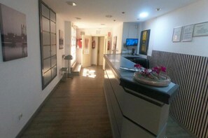 Lobby - Hostal Henares (San Fernando de Henares)