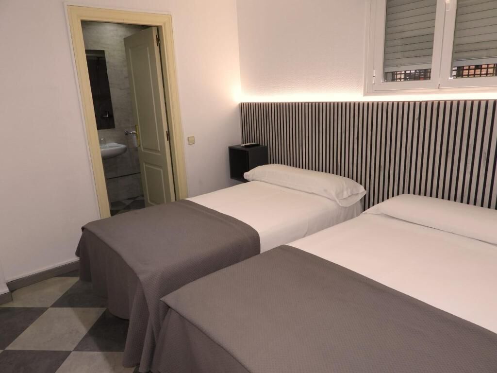 Superior Double Room | Laptop workspace, free WiFi