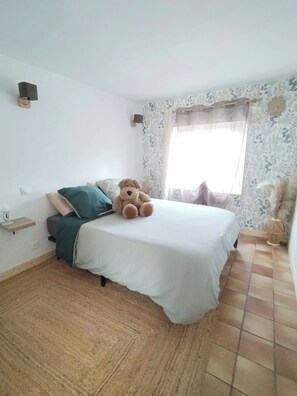 Fer et planche à repasser, Wi-Fi, draps fournis