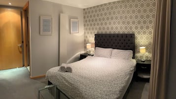 2 Schlafzimmer, Bügeleisen/Bügelbrett, kostenloses WLAN, Bettwäsche