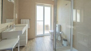 Unclassified image, 2 of 15, button - Chic Modern 1BR APT near Salina Bay (St. Paul's Bay)