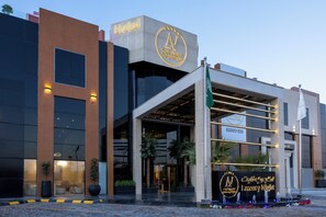 Exterior - Luxury Night Hotel Al Yasmin (Riyadh)