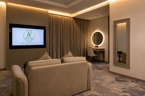 Executive Suite | Living area - Luxury Night Hotel Al Yasmin (Riyadh)