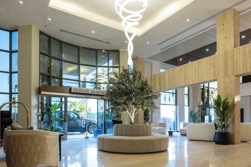 Luxury Night Hotel Al Yasmin