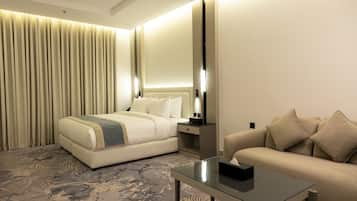 Desk, iron/ironing board, free WiFi