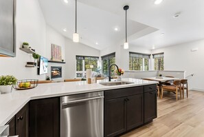 Interior - Serene Luxury Stay Near Keystone Gondola (Keystone)
