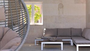 Living area - Vacation home away from the hustle and bustle (Sveti Ivan Dobrinjski)