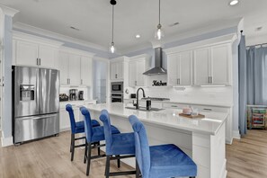 Fridge, microwave, oven, stovetop - Heaven's Waterfront Retreat | Located in Sneads Ferry (Sneads Ferry)