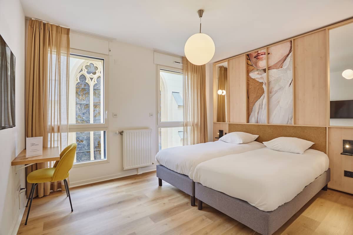 Twin Room | Free WiFi, bed sheets, wheelchair access