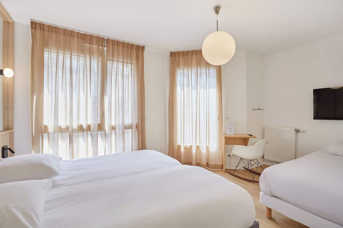 Standard Triple Room | Free WiFi, bed sheets, wheelchair access