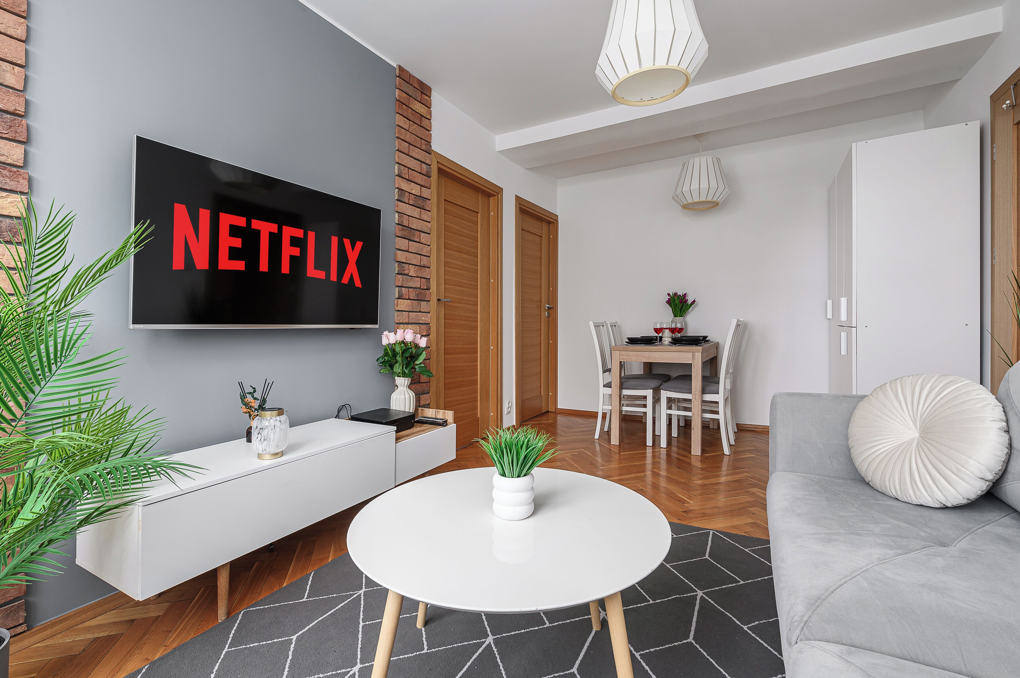 Classic Apartment, Courtyard View | Living area