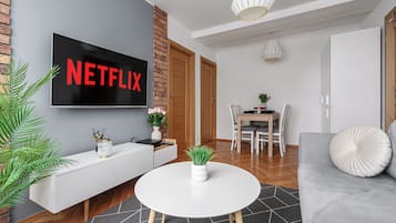 Classic-Apartment, Blick auf den Innenhof | Wohnbereich