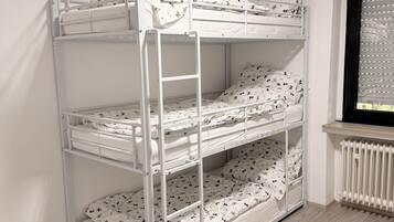 Iron/ironing board, WiFi, bed sheets