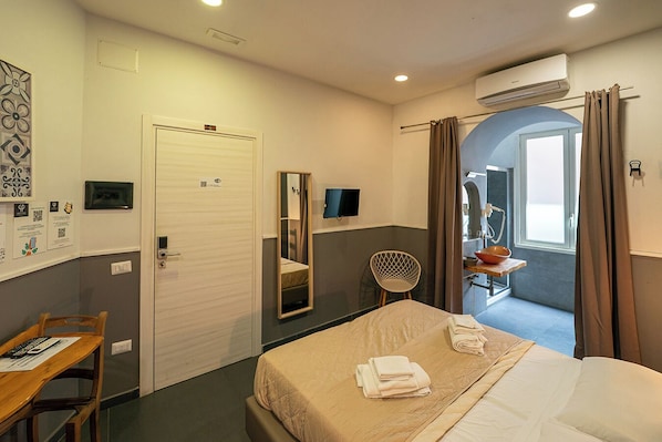 Standard Room, City View