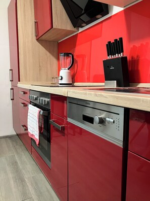 Private kitchen - Relaxing apartment with balcony near Phantasialand (Weilerswist)