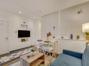 TV - Stylish duplex apartment - 4P - Gare Montparnasse (Paris)