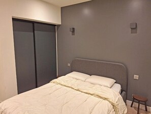 2 habitaciones, tabla de planchar con plancha y wifi 