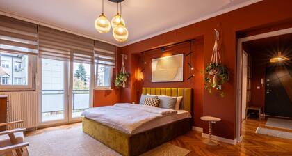 SquareOne Cozy Apartment