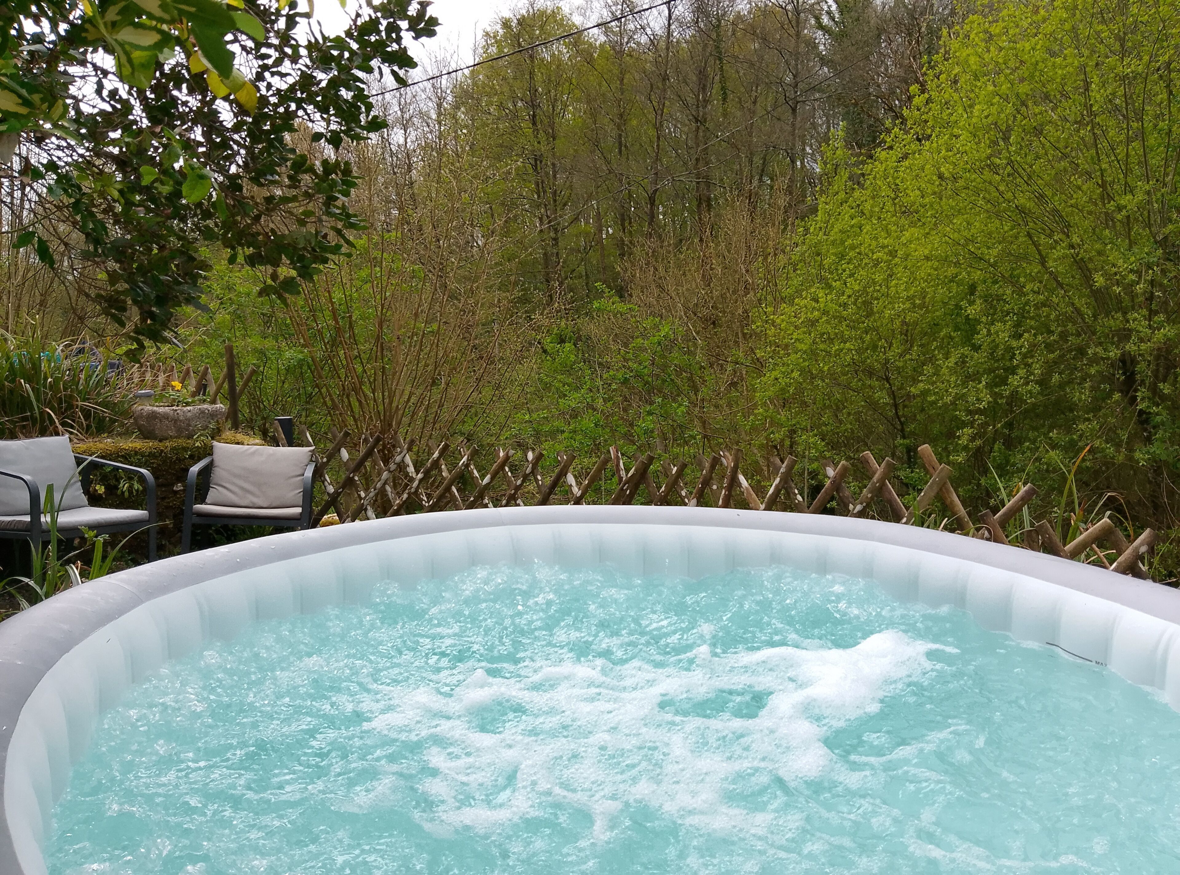 Bain à remous extérieur