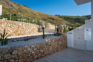 Property grounds - Garden of the Laurels - Villa Flores (Sicilia)