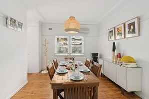 Dining - Rawsons Escape Country Comfort by Coledale Beach (Coledale)