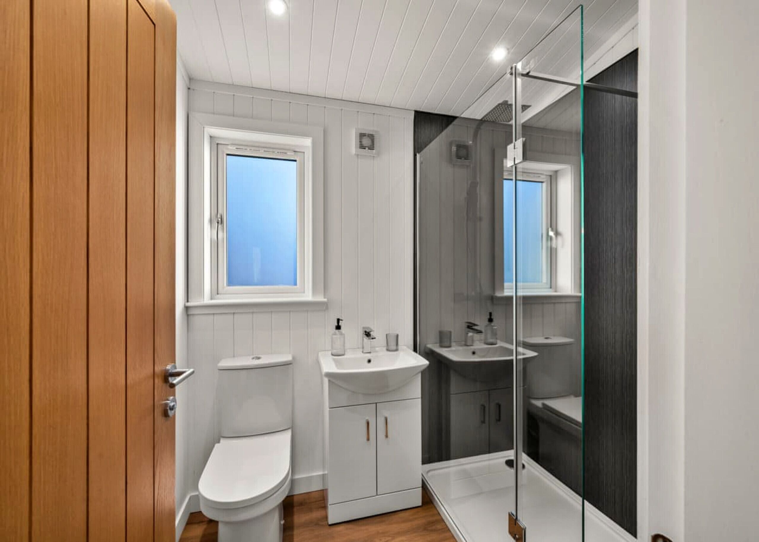 Shower, towels