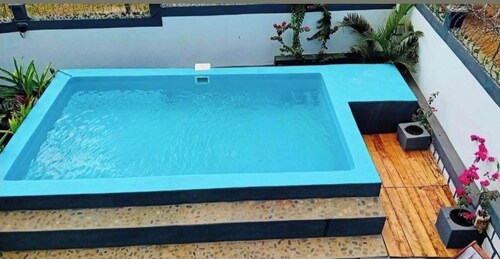 Ideal for a group of friends or family, 8 minutes from the beach.