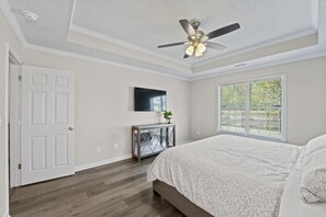 4 bedrooms, iron/ironing board, WiFi, bed sheets - Gorgeous, updated 4 bedroom home that sleeps 10! (Alabaster)
