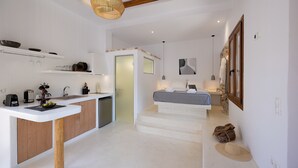 House, Smoking - Naxos Suites (Naxos)
