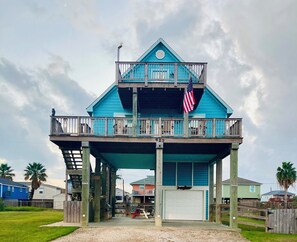Exterior - Your relaxing coastal getaway in Surfside Beach (Surfside)