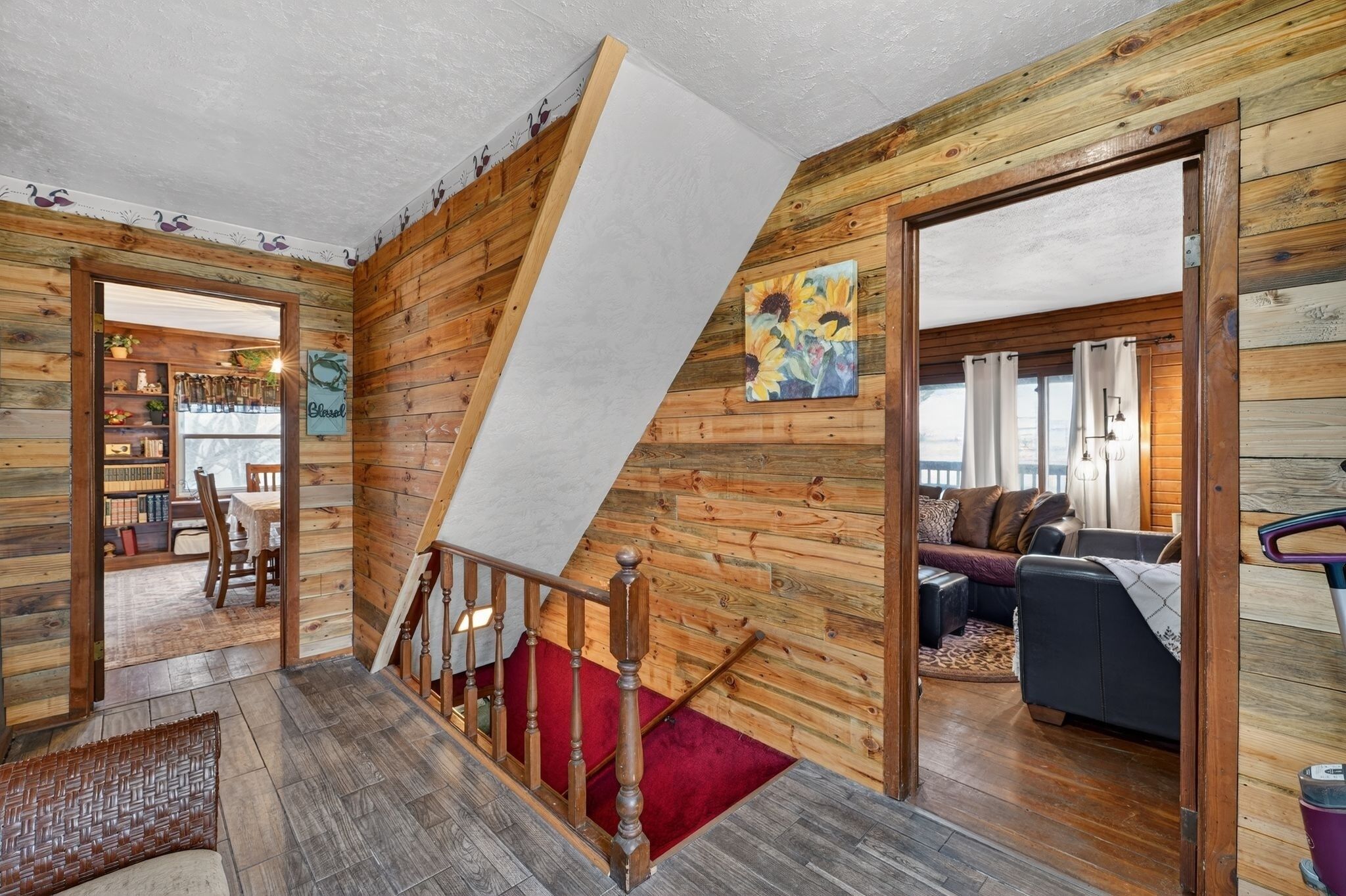 Fernseher, Kamin, Stereoanlage