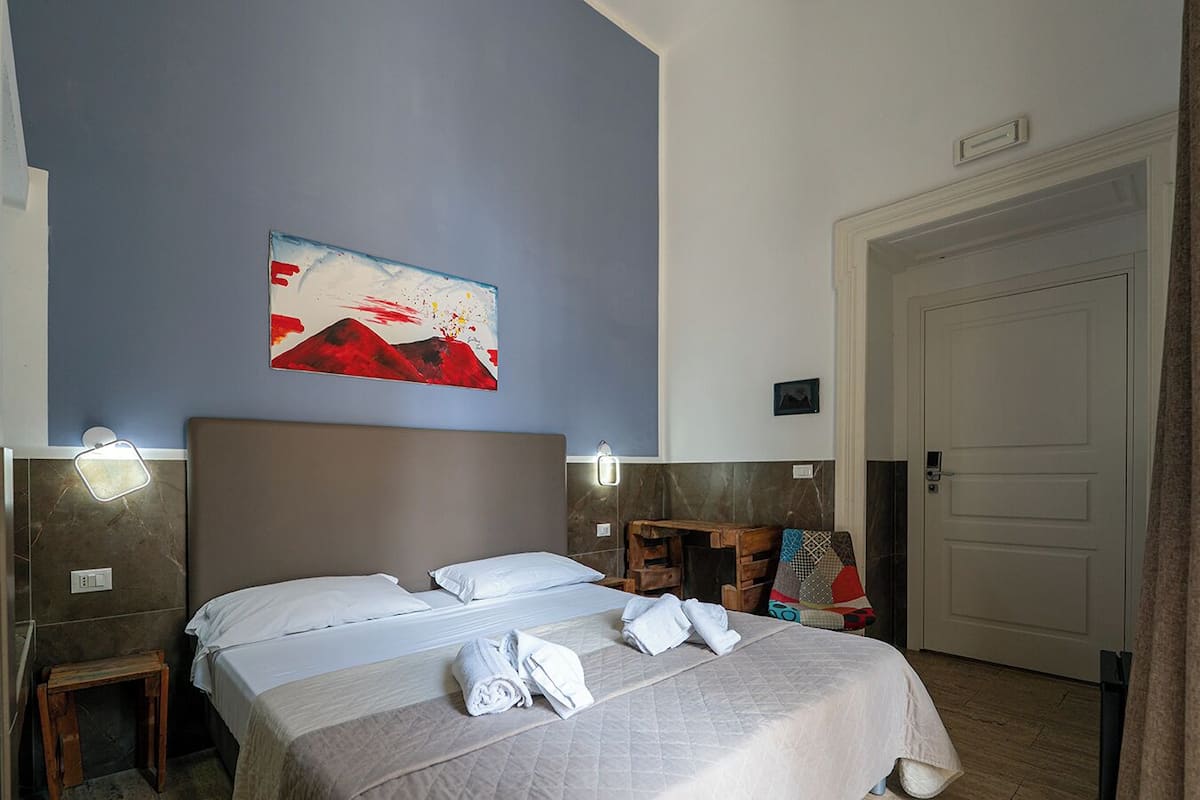 Camera Superior, edificio separato, p.zza Bovio