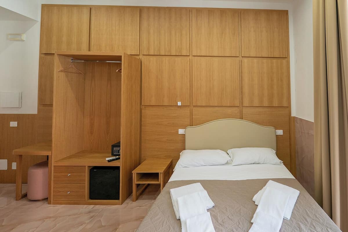 Camera Superior, edificio separato, via Depretis 88