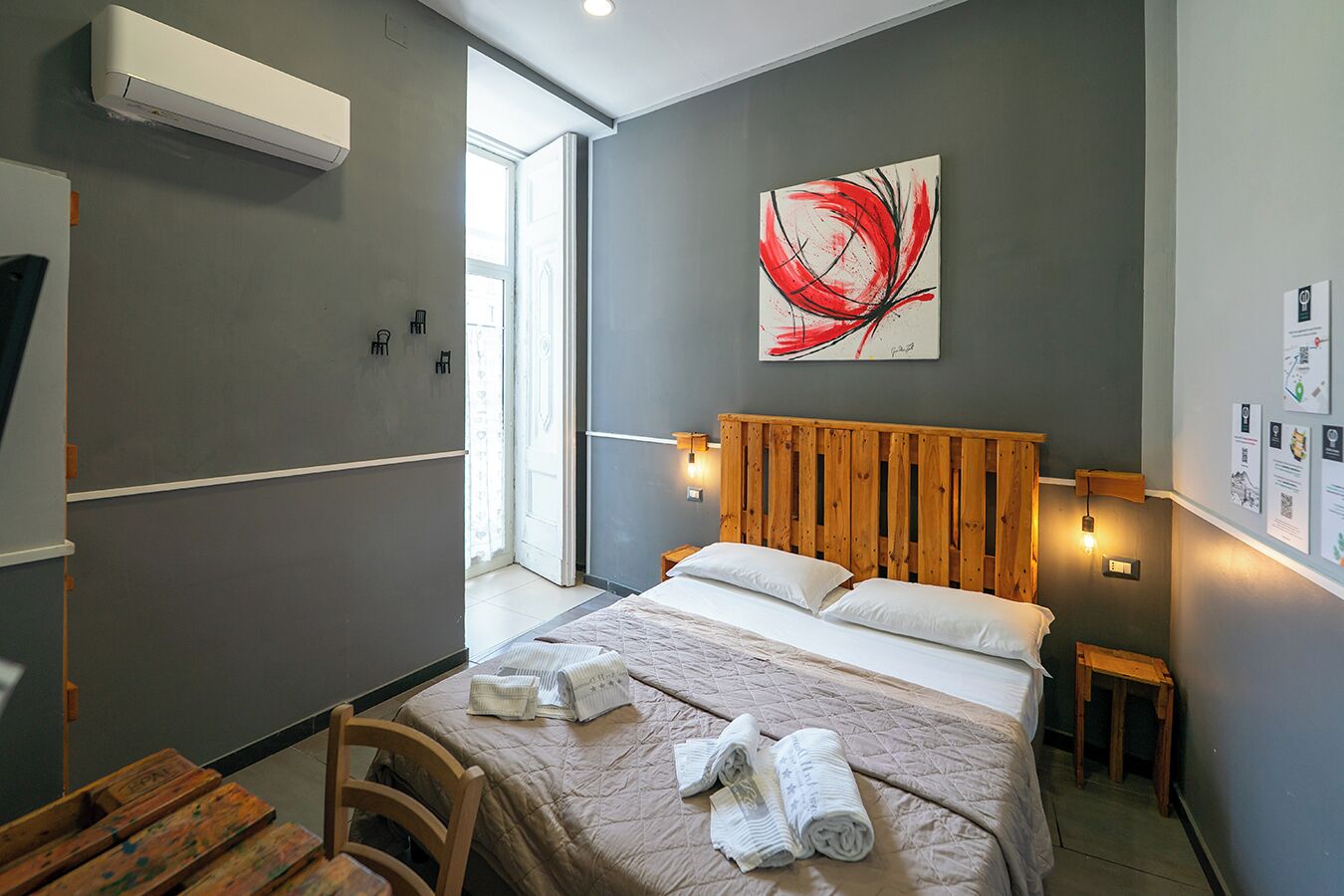 Camera Superior, edificio separato, vico Carceri San Felice 13