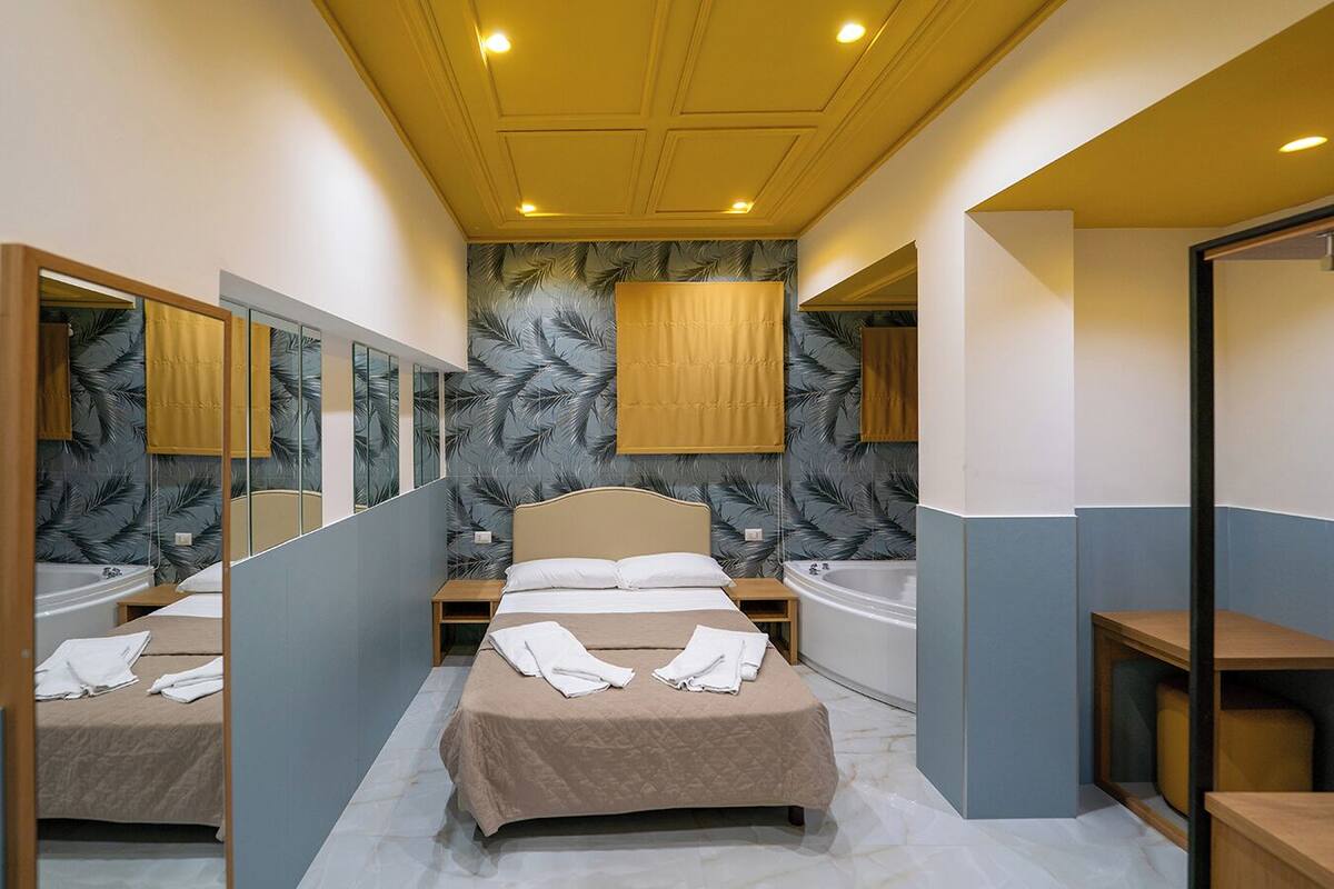 Suite con vasca idromassaggio, edificio separato, Vico Freddo a Donnalbina 2 | 办公桌、笔记本电脑工作区、隔音