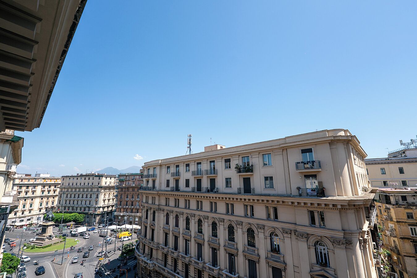Estudi en suite executiu | Vista des de l'habitació