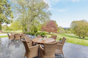 Terrace/patio - Muckrach Country House (Grantown-on-Spey)