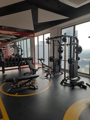 Fitness facility - majestic residence klcc by petronas twin tower (Kuala Lumpur)