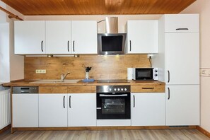 Private kitchen - Flood - derseehund (Esens)