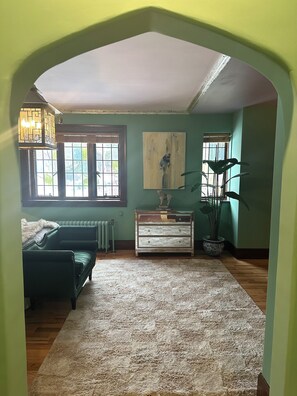 Interior - Charming, luxury 1-bedroom in Buffalo perfect for your stay (Buffalo)