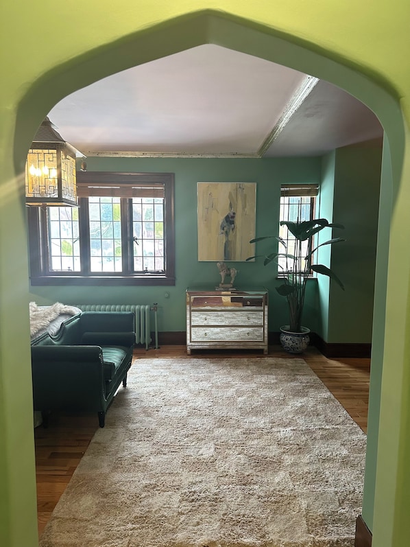 Interior - Charming, luxury 1-bedroom in Buffalo for up to 2 guests (Buffalo)
