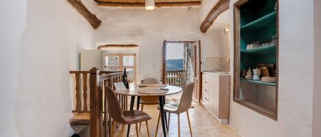 تناول الطعام