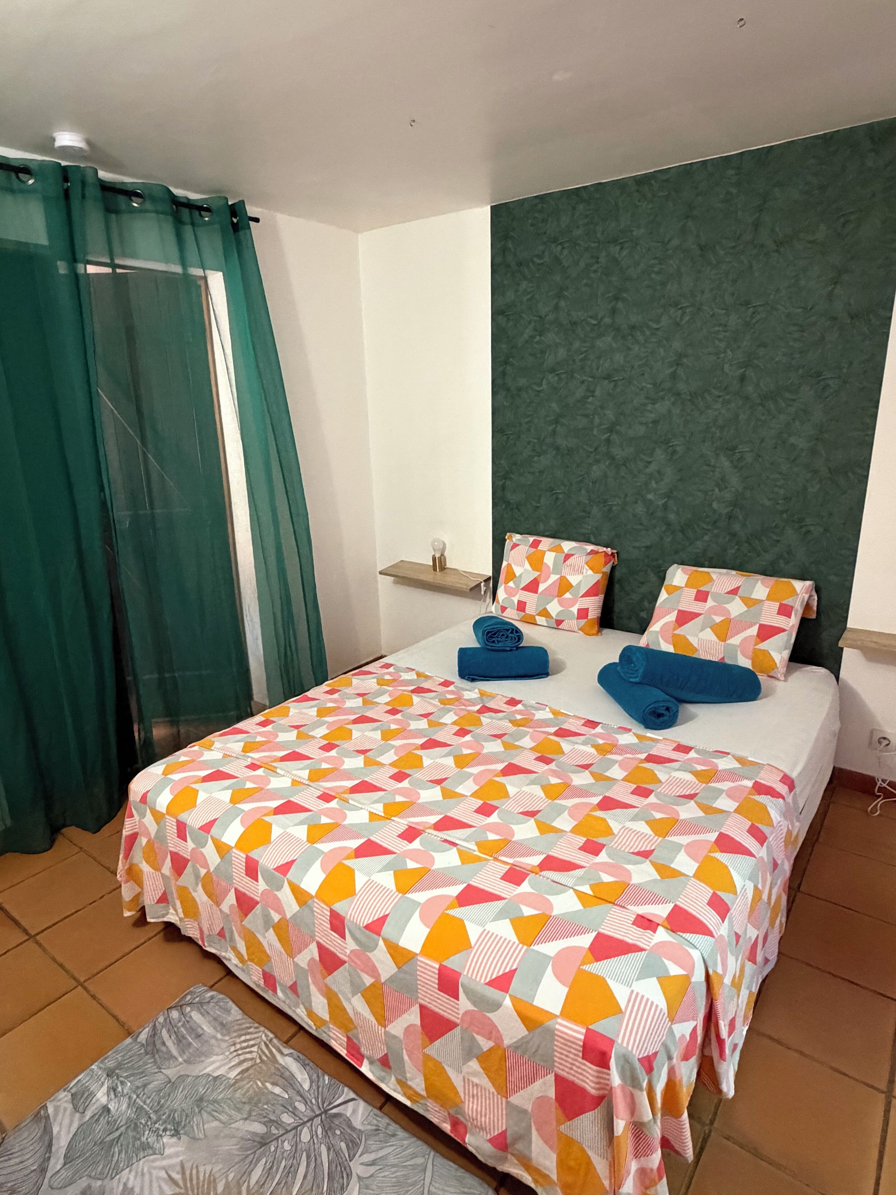 1 bedroom, iron/ironing board, WiFi, bed sheets