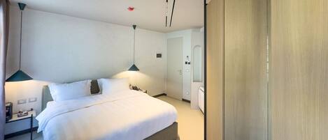 1 bedroom, desk, iron/ironing board, free WiFi