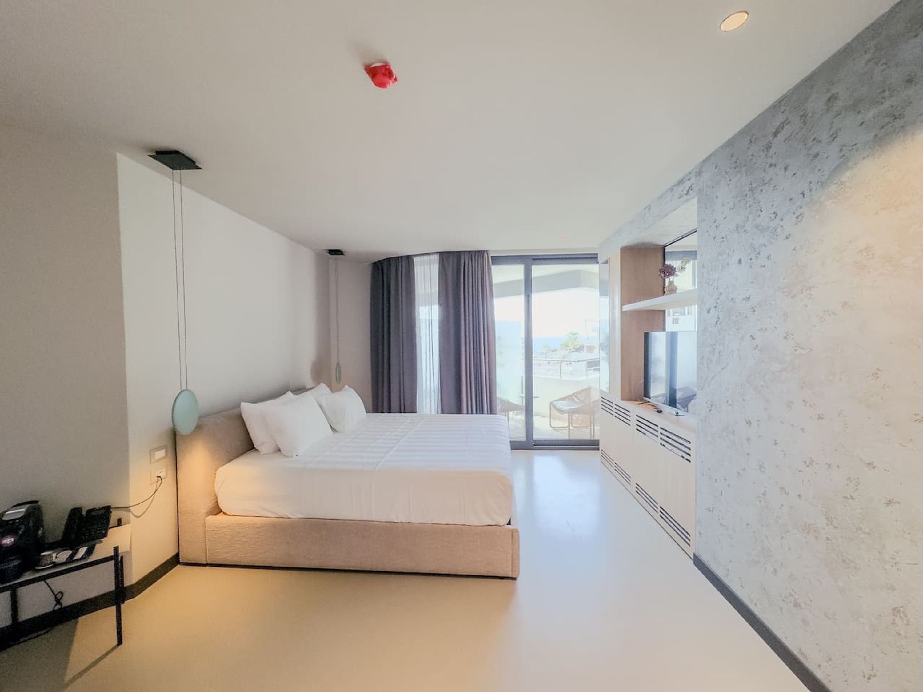 1 chambre, bureau, fer et planche à repasser, Wi-Fi gratuit