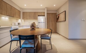 Dining - Stylish Fully Furnished 1BR in Executive Residence (Dubai)