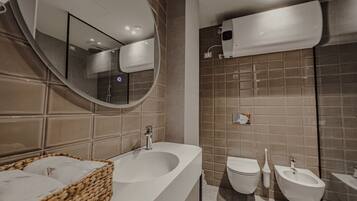 Hårtørrer, håndklæder