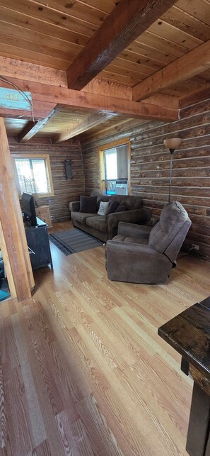 Interior - 2-bedroom cabin in lovely Lake of the Woods (Lake of the Woods)