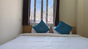 디럭스 더블룸 또는 트윈룸, 발코니, 언덕 전망 | 산 전망